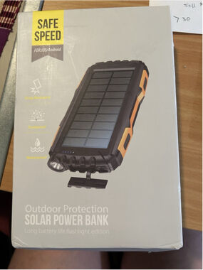 Safe Speed Outdoor Protection Solar Power Bank For: IOS/Android Black